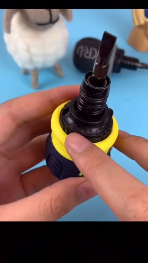 螺絲刀與勞保用品 五金工具的日常應(yīng)用與安全防護